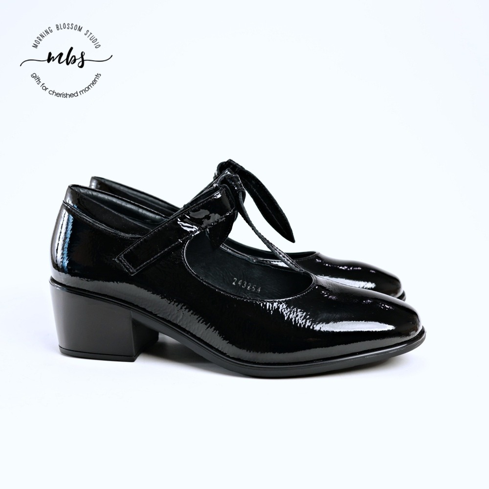 NIB Naot Nobility Mary Jane Crinkle Patent Leather Orthopedic Black Women 40